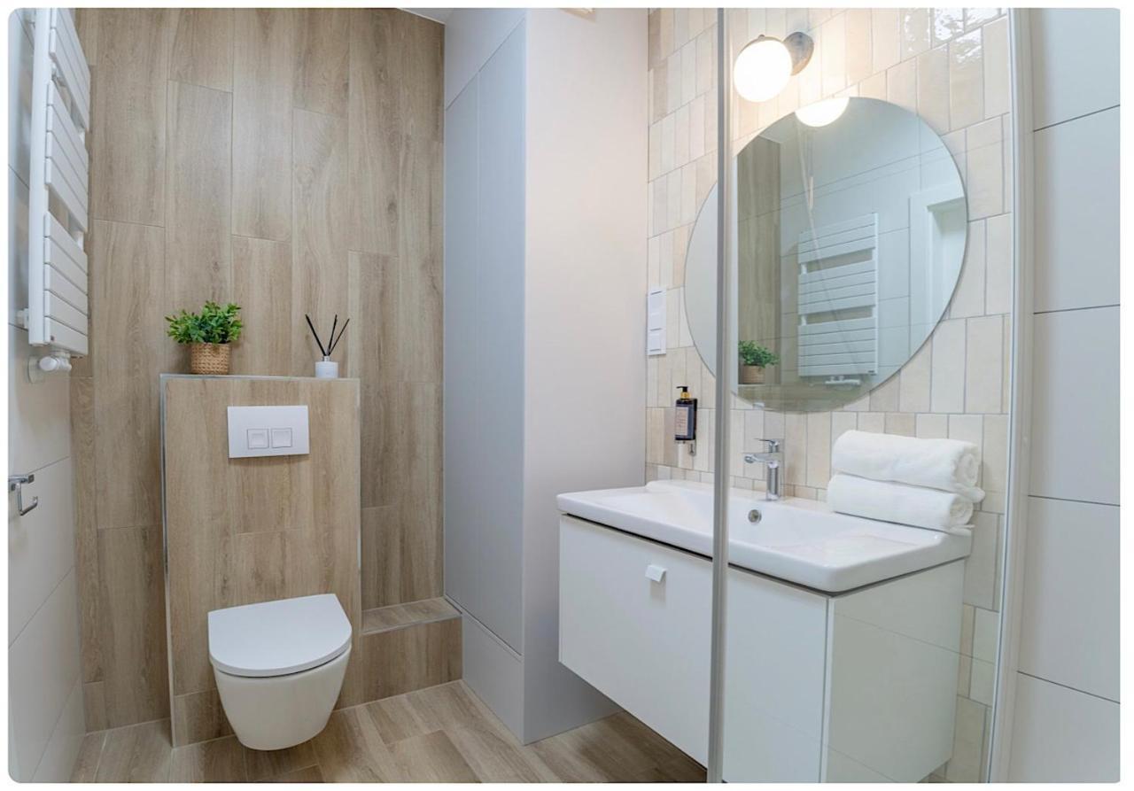 Hello Kolobrzeg Polanki Aqua Apartament Premium Eksteriør billede