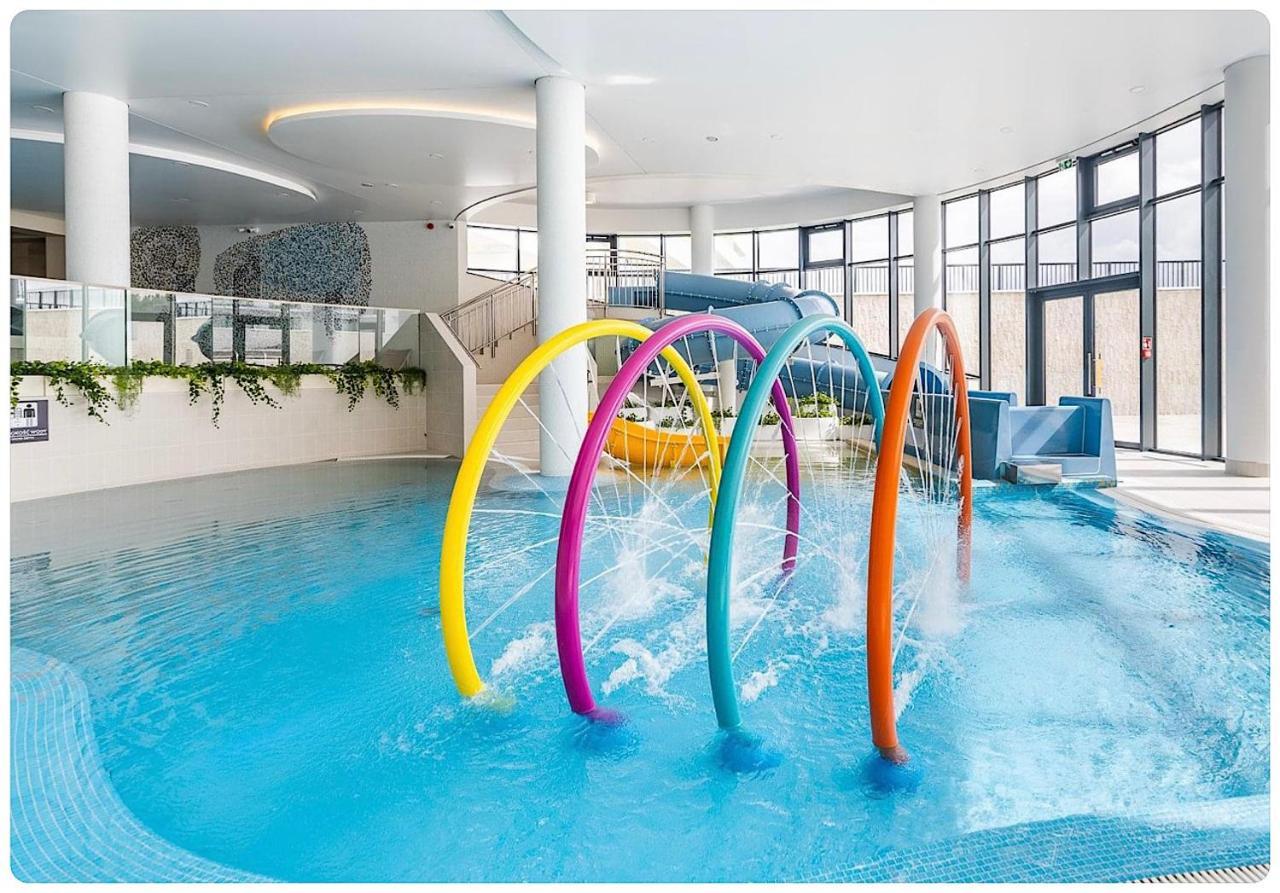Hello Kolobrzeg Polanki Aqua Apartament Premium Eksteriør billede