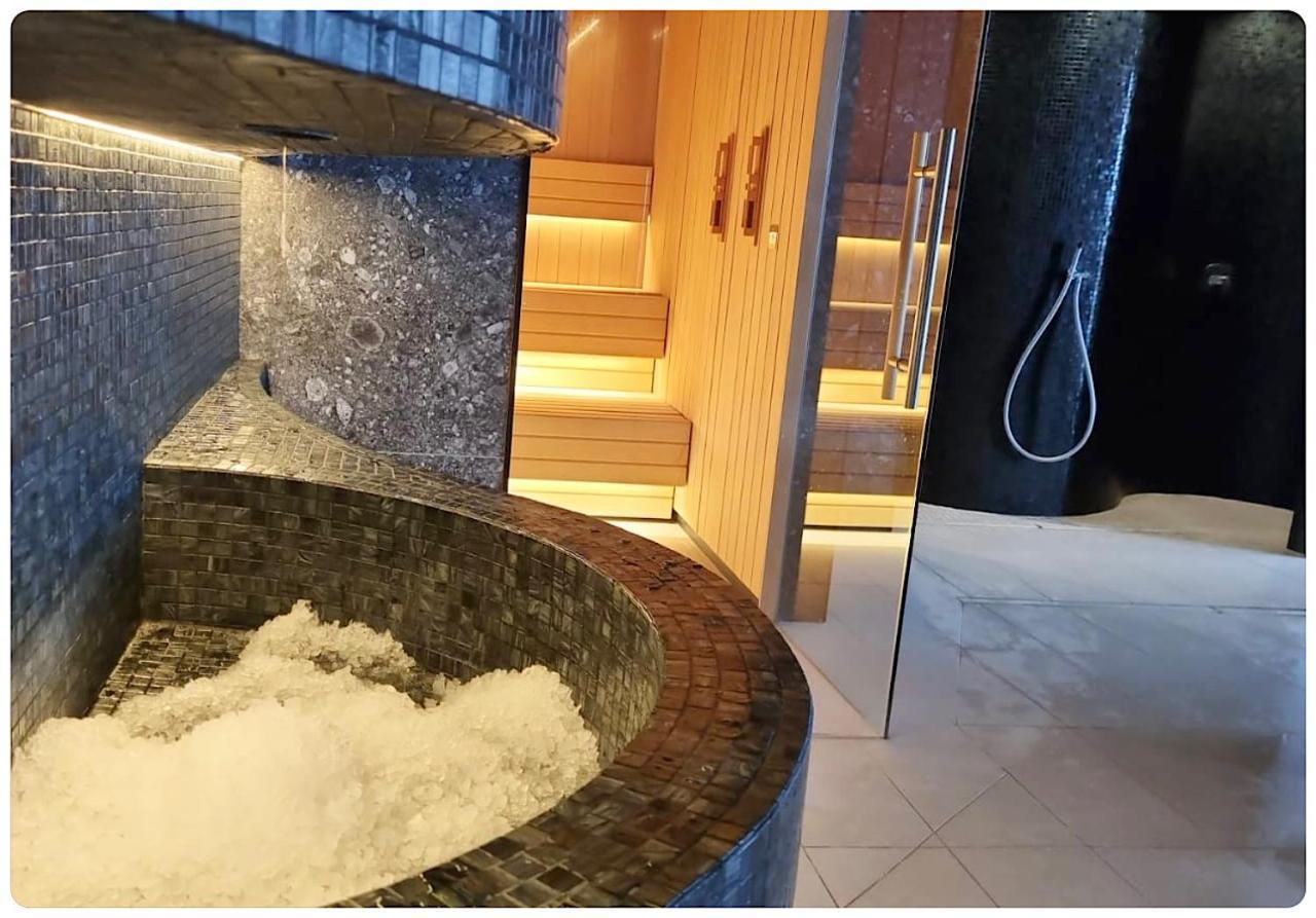 Hello Kolobrzeg Polanki Aqua Apartament Premium Eksteriør billede