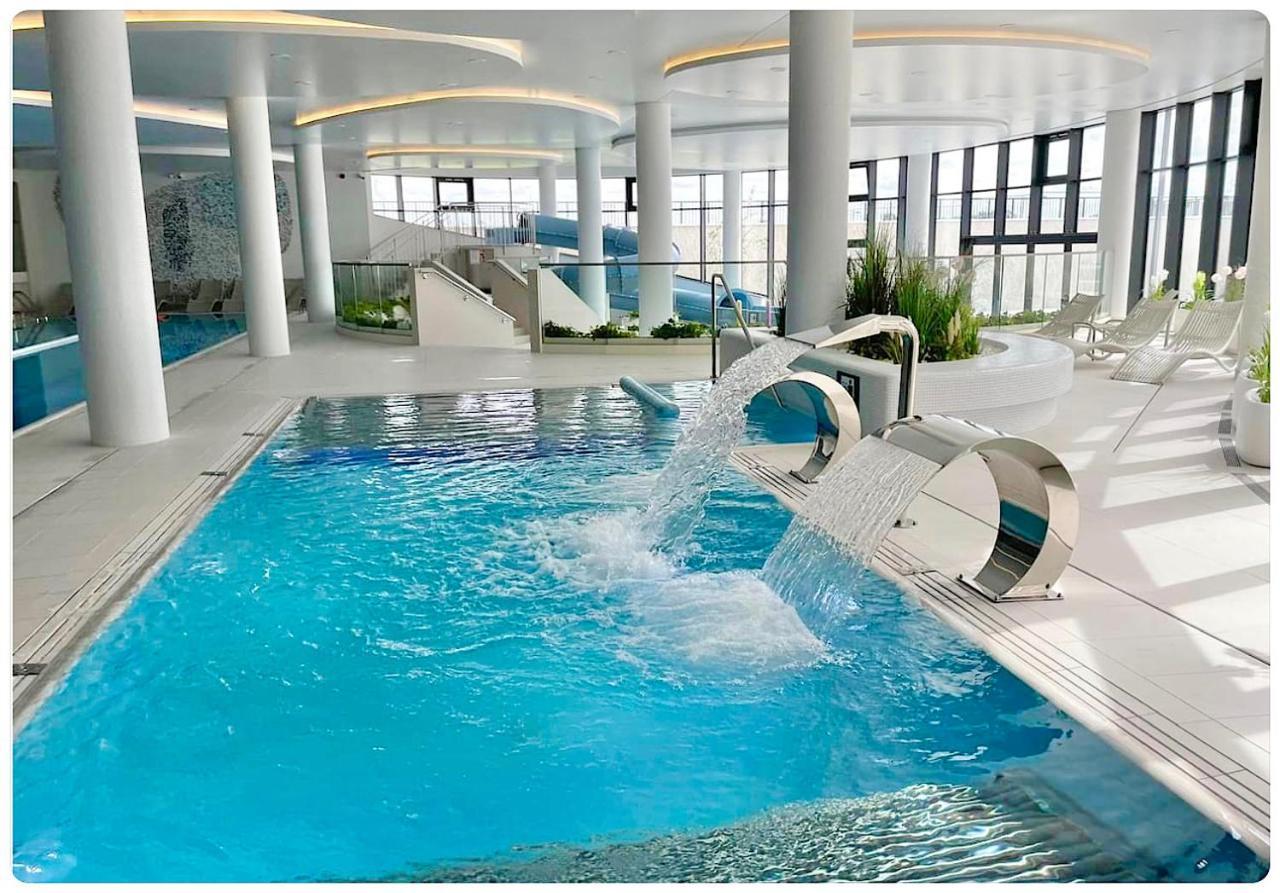 Hello Kolobrzeg Polanki Aqua Apartament Premium Eksteriør billede