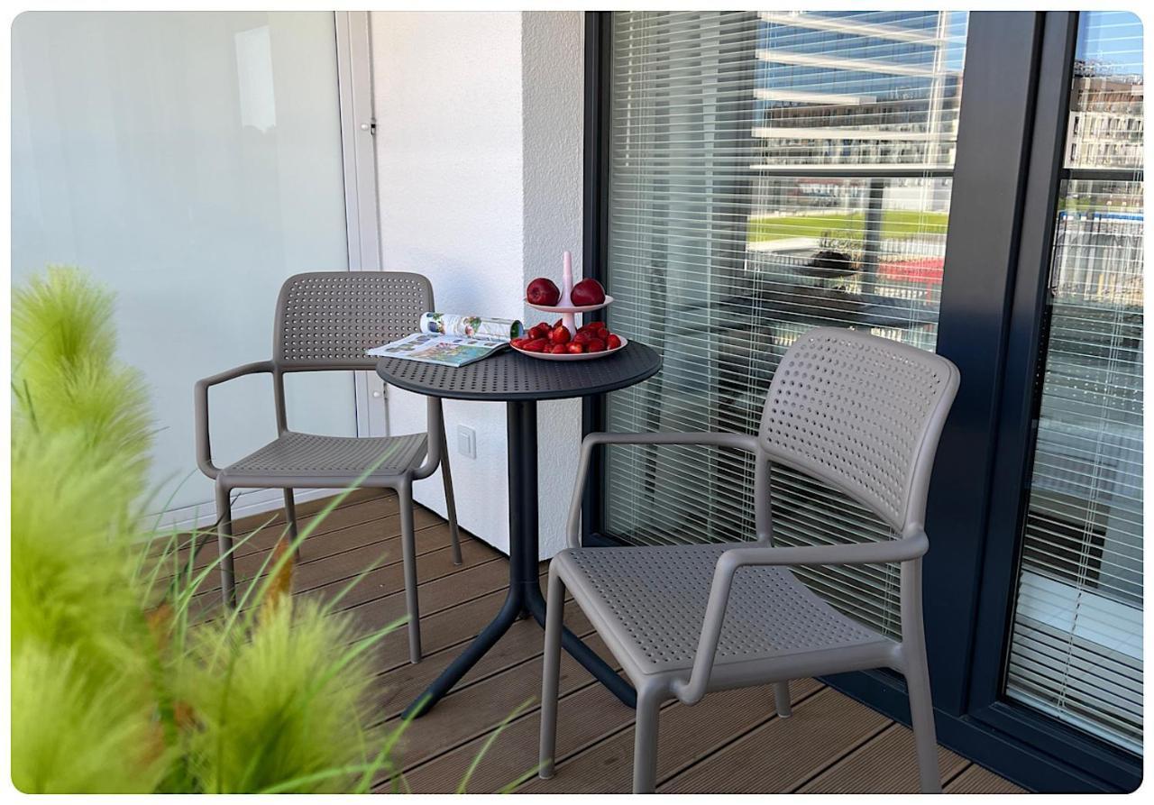 Hello Kolobrzeg Polanki Aqua Apartament Premium Eksteriør billede