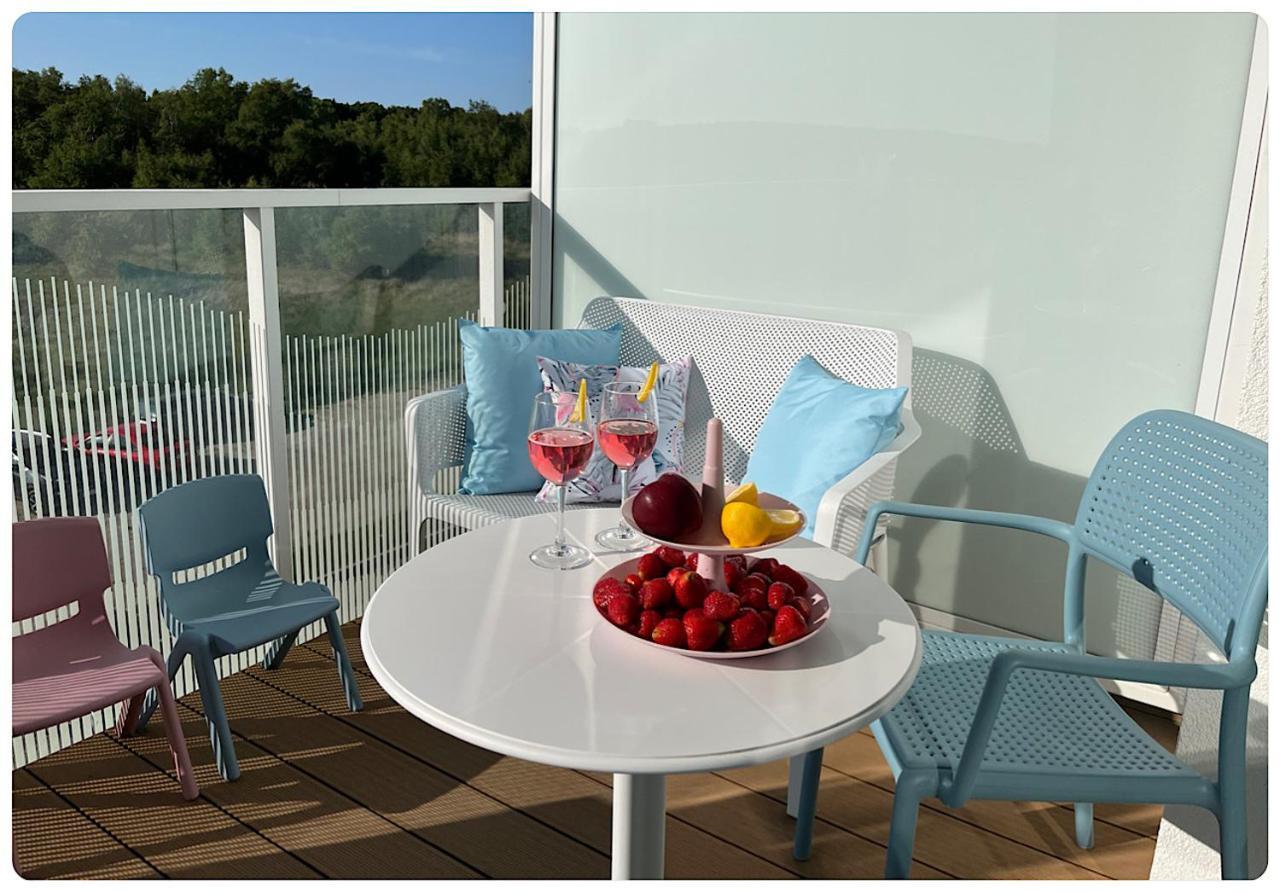 Hello Kolobrzeg Polanki Aqua Apartament Premium Eksteriør billede