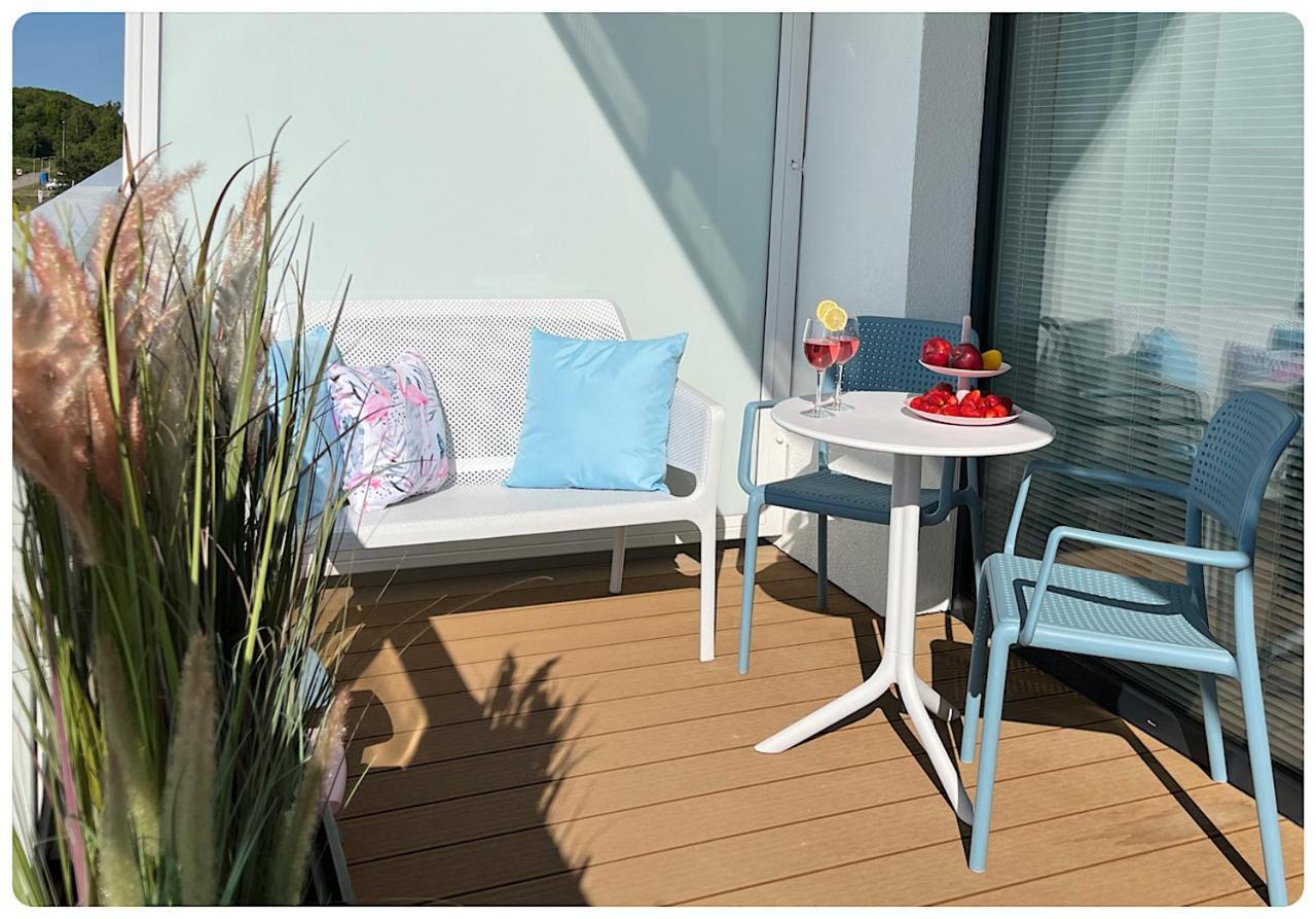 Hello Kolobrzeg Polanki Aqua Apartament Premium Eksteriør billede